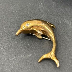 2.7.26-18 Vintage Krementz 14k Overlay Gold Dolphin Brooch